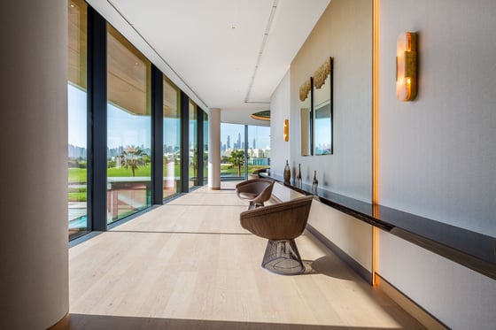 Lavishly Spectacular Luxury Villa in Emirates Hills, picture 13