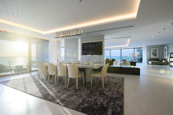 Ultra-luxury, beachfront penthouse apartment on Palm Jumeirah, picture 6
