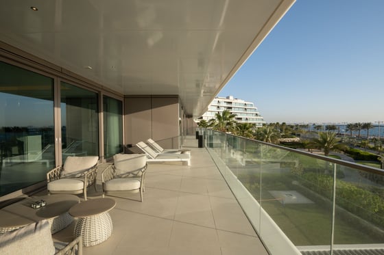 Ultra-luxury, beachfront penthouse apartment on Palm Jumeirah, picture 25