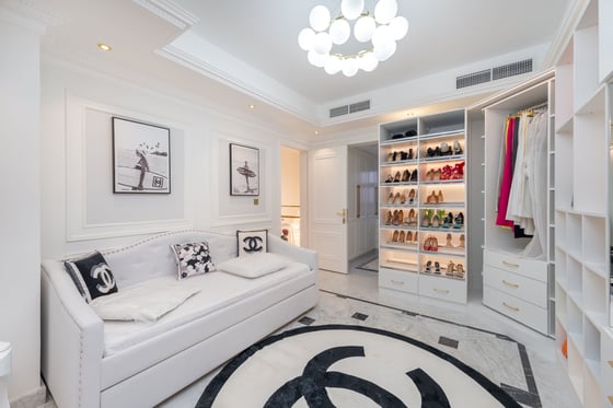 Exclusive, Upgraded Luxury Villa in Jumeirah Islands, picture 17