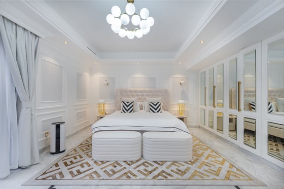 Exclusive, Upgraded Luxury Villa in Jumeirah Islands, picture 11