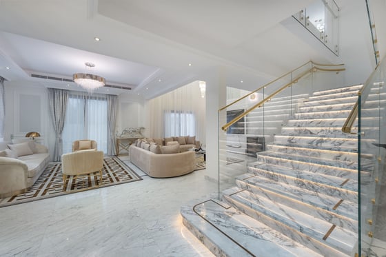 Exclusive, Upgraded Luxury Villa in Jumeirah Islands, picture 4