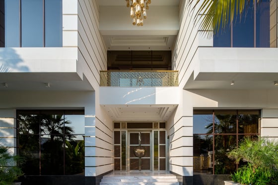 Extraordinary, One of a kind mansion villa in Emirates Hills, picture 17