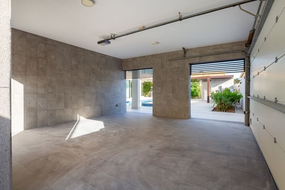 Luxury Corner Villa with Swimming Pool in Al Barsha, picture 35