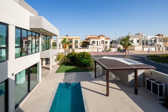 Luxury Corner Villa with Swimming Pool in Al Barsha, picture 25