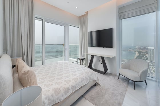 Luxurious 4 Bedroom Sea View Apartment in JBR, picture 12