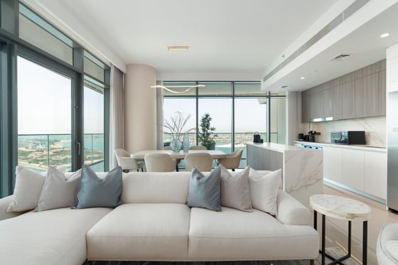 Luxury Apartment in Dubai Harbour, picture 3