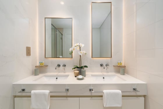 Luxury Apartment in Dubai Harbour, picture 11