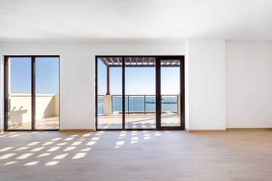 Video tour for Brand New Luxury Apartment in La Mer.