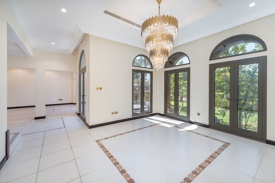 Waterfront Views Luxury Villa on Palm Jumeirah, picture 7