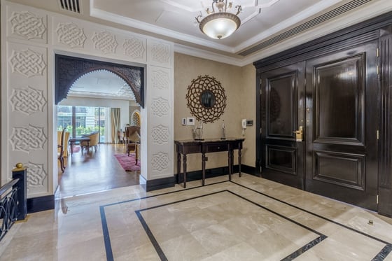 Exclusive Royal Villa in Luxury Palm Jumeirah Beachfront Resort, picture 7
