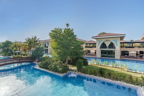 Exquisite Lagoon Luxury Villa in Five-Star Beachside Palm Jumeirah Resort, picture 11