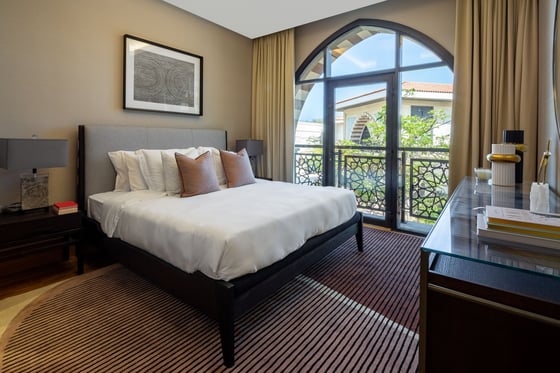 Exquisite Lagoon Luxury Villa in Five-Star Beachside Palm Jumeirah Resort, picture 22