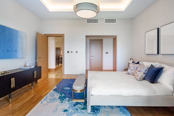 Exquisite Lagoon Luxury Villa in Five-Star Beachside Palm Jumeirah Resort, picture 36