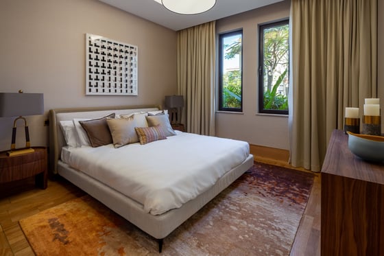 Luxurious Seafront Royal Villa on Palm Jumeirah, picture 10