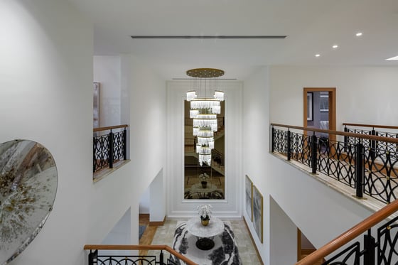 Spacious Lagoon Royal Villa, nestled on the Palm Jumeirah, picture 9