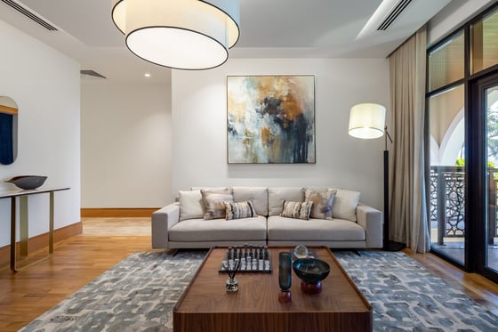 Lagoon side Royal Villa on the iconic Palm Jumeirah, picture 19
