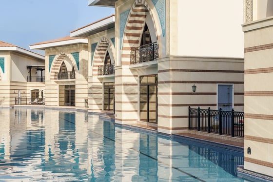 Lagoon side Royal Villa on the iconic Palm Jumeirah, picture 13