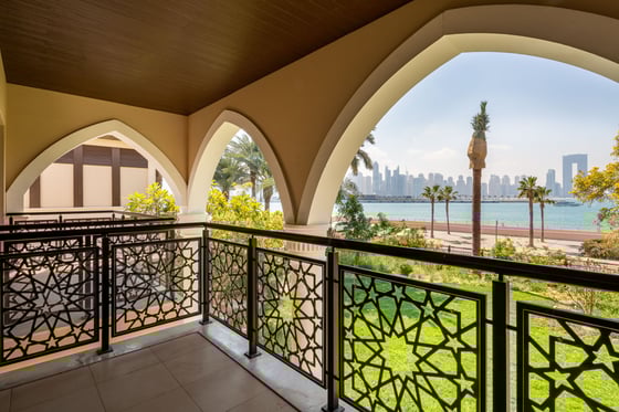 Lagoon side Royal Villa on the iconic Palm Jumeirah, picture 23