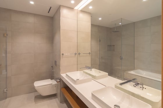 Elegant Sea View Apartment in The One JBR, picture 11