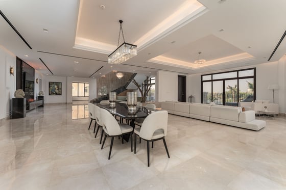 Majestic 6 Beds Mansion with Stunning Lake View, picture 10