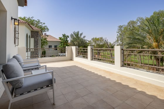 Exceptionally upgraded villa on championship hole in Jumeirah Golf Estates, picture 15