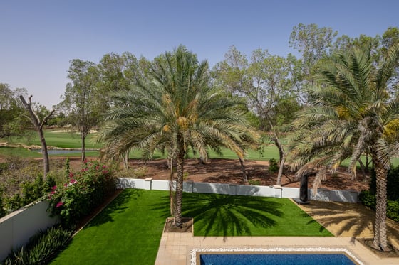 Exceptionally upgraded villa on championship hole in Jumeirah Golf Estates, picture 17