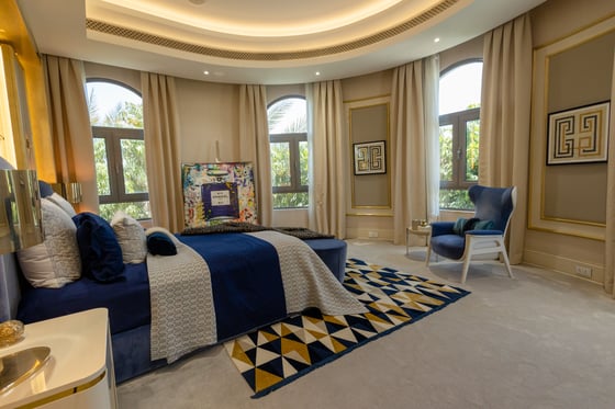 Fully Upgraded Waterfront Villa on Palm Jumeirah, picture 4