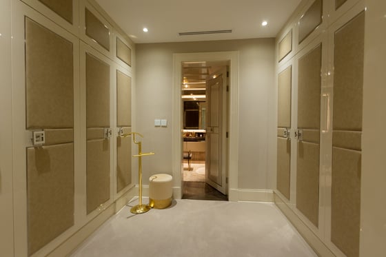 Fully Upgraded Waterfront Villa on Palm Jumeirah, picture 21