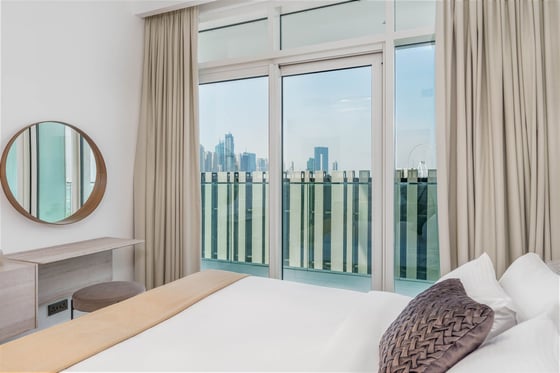 Upgraded waterfront apartment in Dubai Harbour, picture 14
