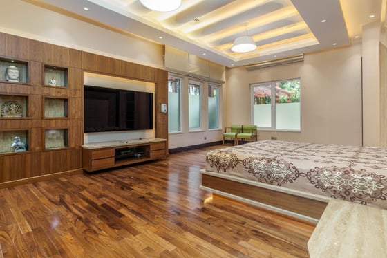 Fully furnished and upgraded villa in Emirates Hills, picture 9