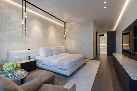 Extraordinary Villa with Custom-designed Interior in Palm Jumeirah Beachfront, picture 9