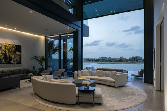 Extraordinary Villa with Custom-designed Interior in Palm Jumeirah Beachfront, picture 18