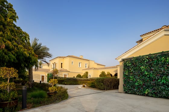 Incredible custom-built Polo Home villa in Al Habtoor Polo Resort, picture 26