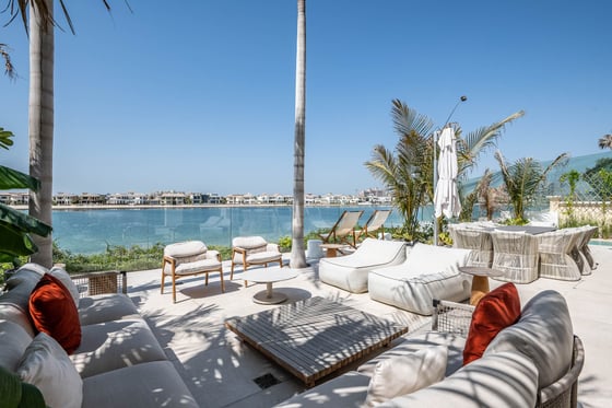 Beautifully upgraded custom luxury villa on Palm Jumeirah, picture 18