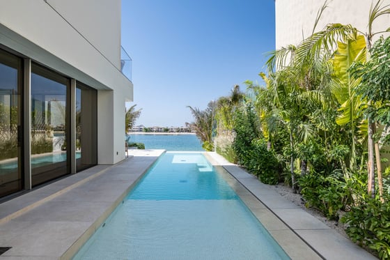 Beautifully upgraded custom luxury villa on Palm Jumeirah, picture 22