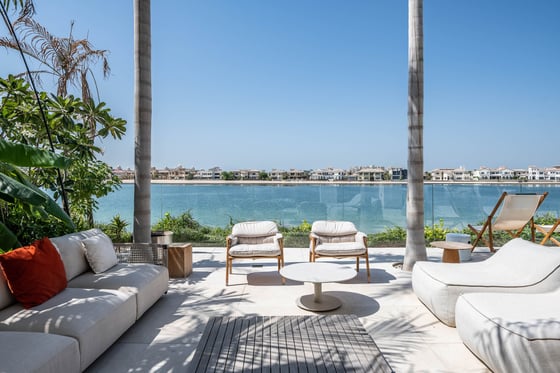 Beautifully upgraded custom luxury villa on Palm Jumeirah, picture 17