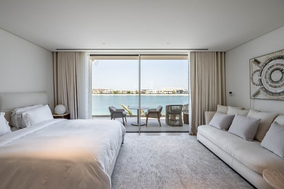 Beautifully upgraded custom luxury villa on Palm Jumeirah, picture 26