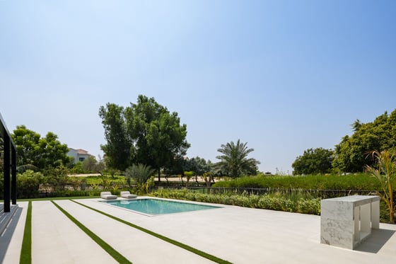 Exquisitely upgraded luxury villa in Jumeirah Islands, picture 23