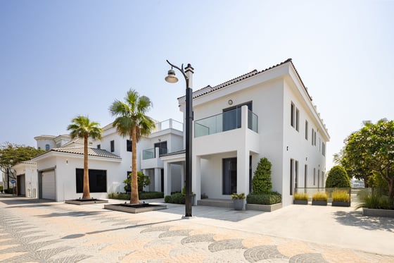 Breathtaking luxury villa on Palm Jumeirah Frond Tip, picture 34