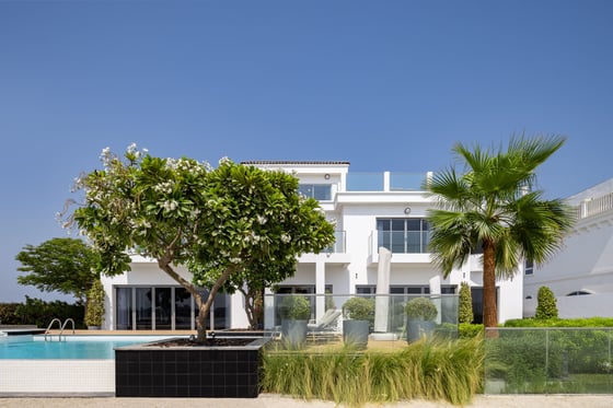 Breathtaking luxury villa on Palm Jumeirah Frond Tip, picture 33