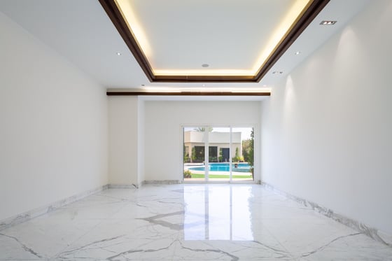 Custom-built luxury mansion in Emirates Hills, picture 10