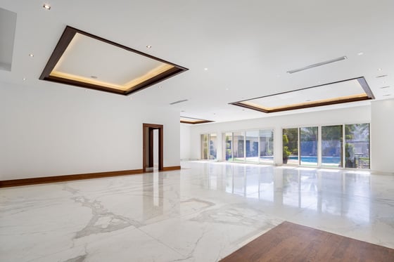 Custom-built luxury mansion in Emirates Hills, picture 3