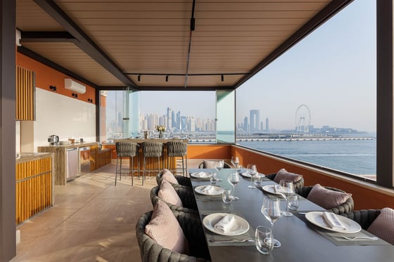 One-of-a-kind waterfront penthouse on Palm Jumeirah., picture 1