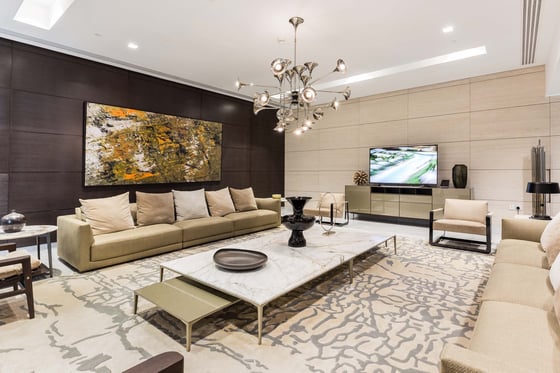 Exquisite 7 Bedroom Grand Mansion in MBR City., picture 10