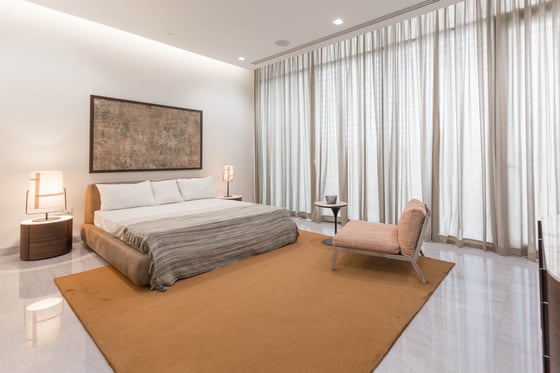 Exquisite 7 Bedroom Grand Mansion in MBR City., picture 9