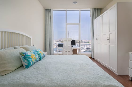 Luxury Waterfront Apartment with Atlantis View, picture 12