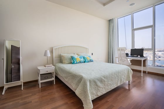 Luxury Waterfront Apartment with Atlantis View, picture 13