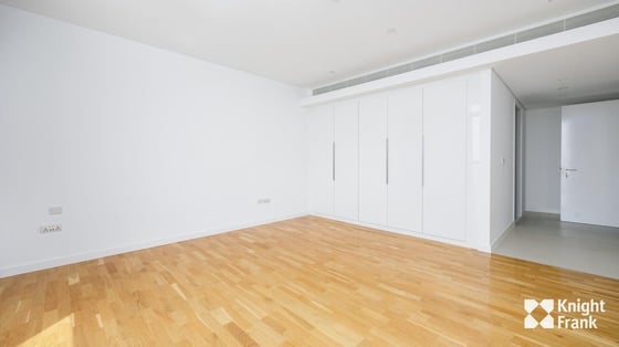 Available Now | Sea View | Corner Unit, picture 11