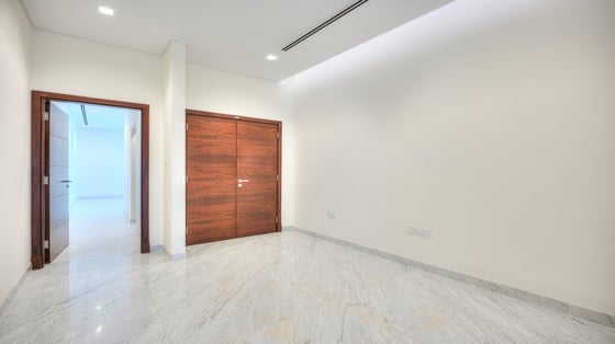 Contemporary 6 Beds | Park Facing | Private Pool, picture 13